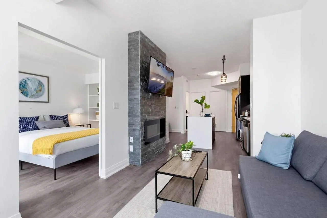 Lux 1 Br-Den Dwtn Condo Near Cn Tower With Parking 토론토