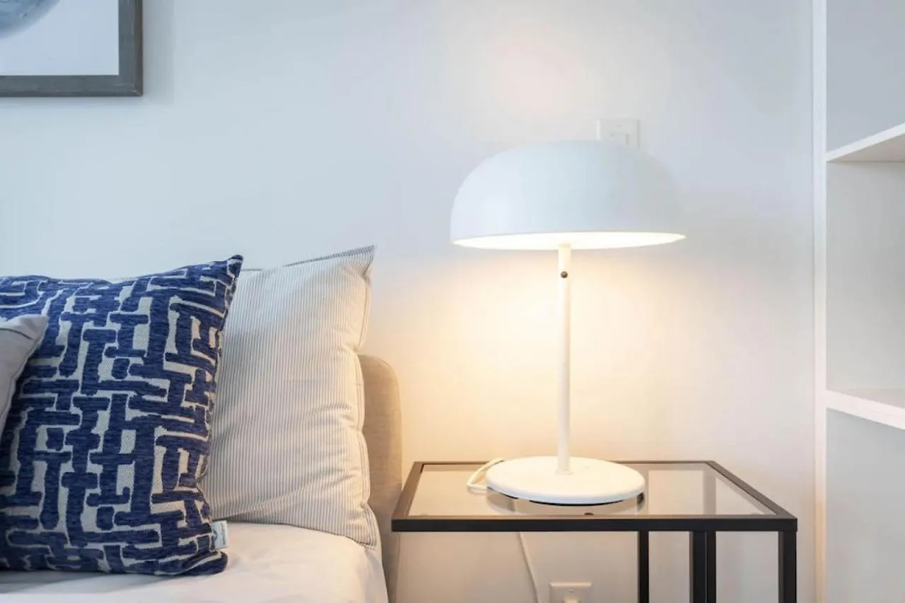 펜션 Lux 1 Br-Den Dwtn Condo Near Cn Tower With Parking 토론토
