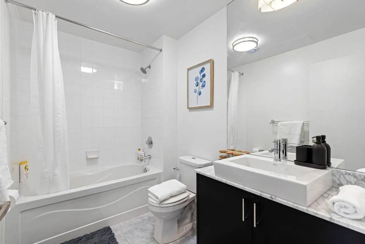 Lux 1 Br-Den Dwtn Condo Near Cn Tower With Parking 토론토 펜션